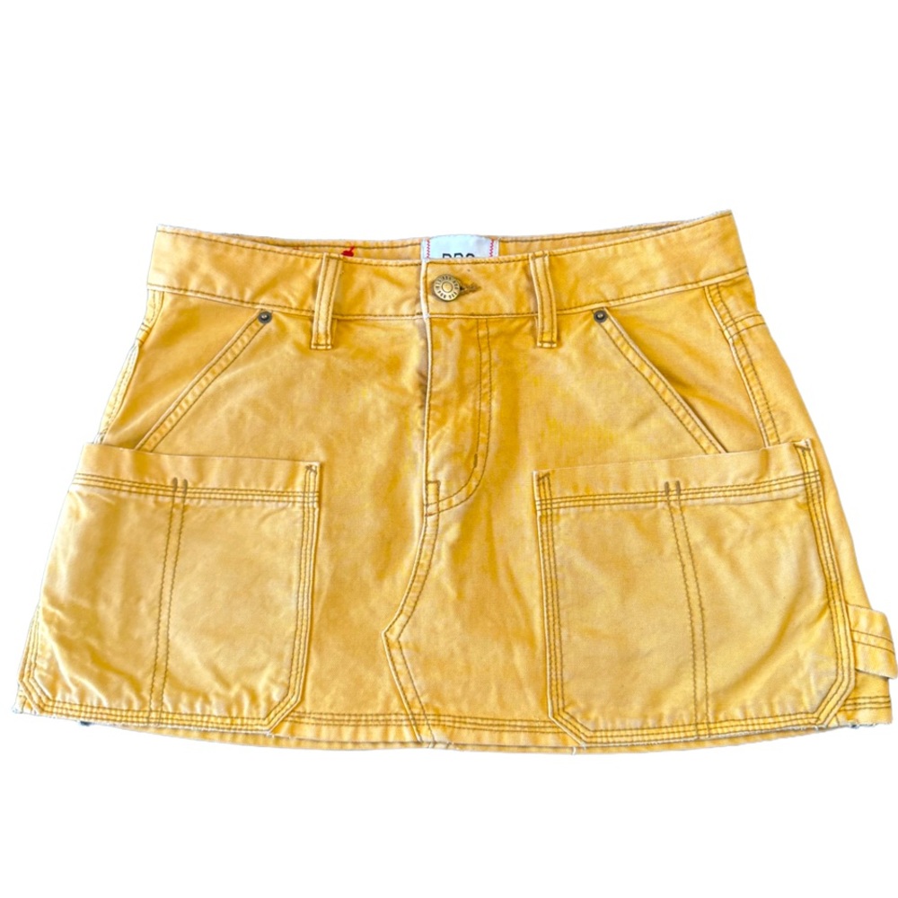Cute BDG mini cargo skirt worn once
